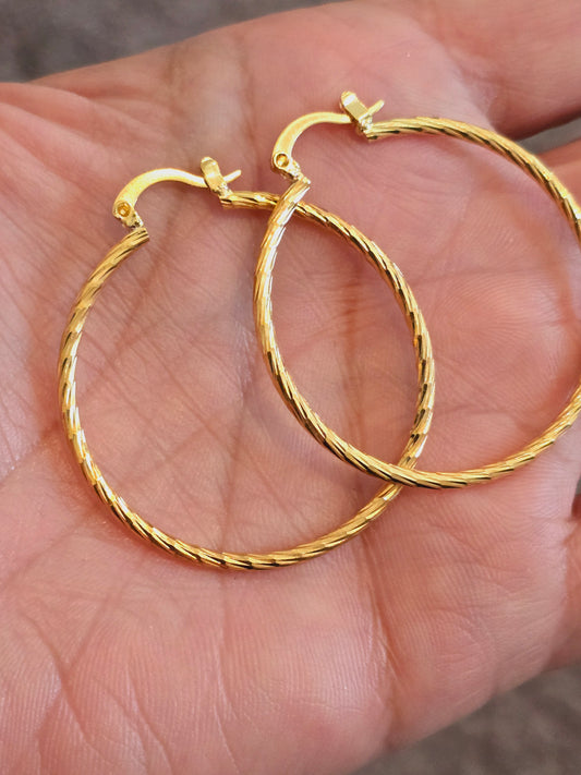 Big Hoops Brazilian gold/ Aretes en Oro Brasilero - Fui Fuiu Jewelry