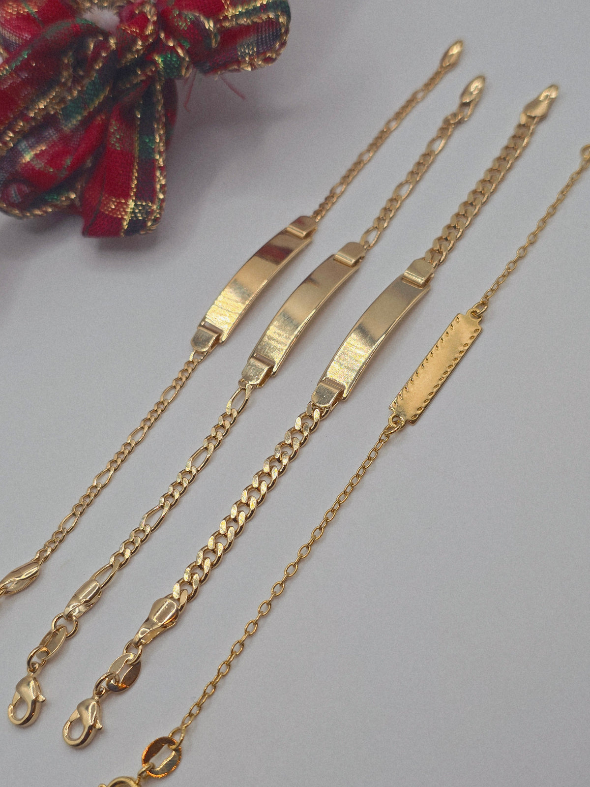 Personalized Name Bracelet ajustable 14K Gold Filled  – Elegant & Unique  pulseras Personalizados – Grabado Único y Elegante