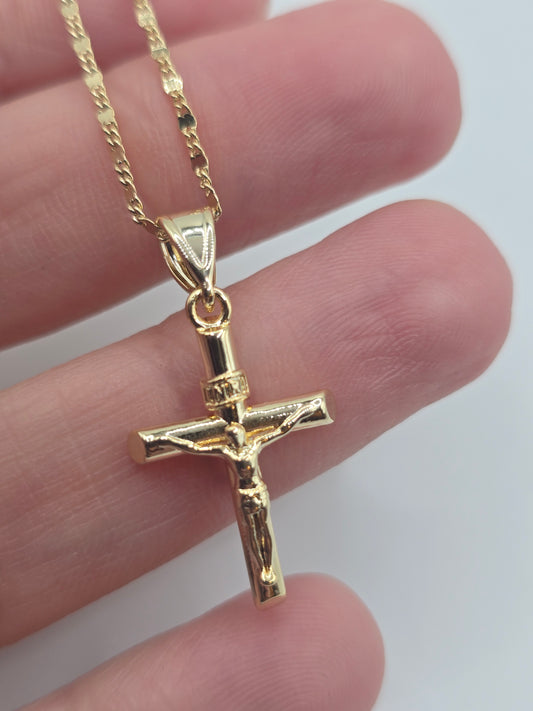 Small Christ Gold Filled 14K laminated gold Cadena en Oro Brasilero diseno de crucifijo pequeno - Fui Fuiu Jewelry